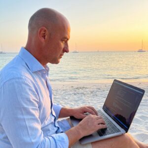 Nomad AI Office: The Beachside Work Setup